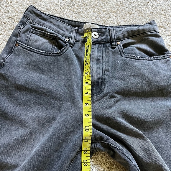 Cotton On Women’s Dark Gray Cropped Straight Leg Jeans Size 4 Distressed Relaxed - Picture 9 of 11
